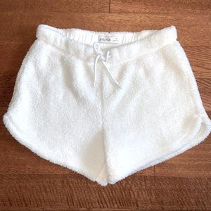 🌻 [CLOSET SALE] Gilly Hicks fluffy lounge shorts
